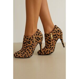 Christian Siriano For Payless Women's Leopard Print High Heel Booties Size 8